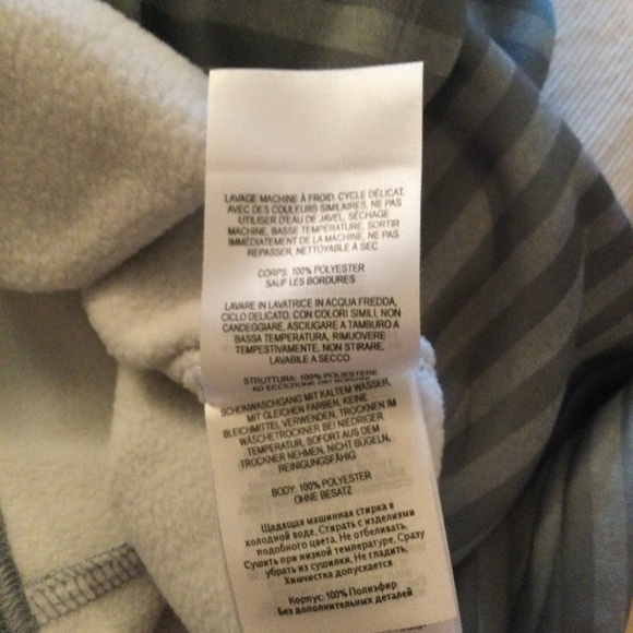 Columbia- NWOT Gray Stripped Pullover. Size S. - Picture 9 of 9